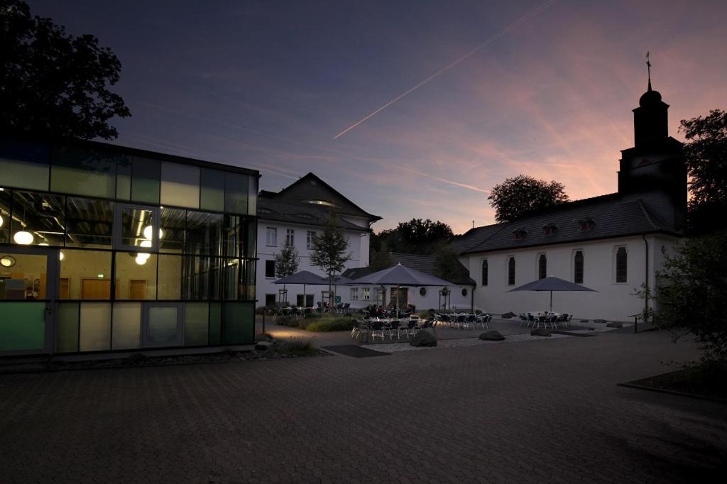 Hotel Haus Venusberg Jugendbildungsstaette Bonn Exterior foto